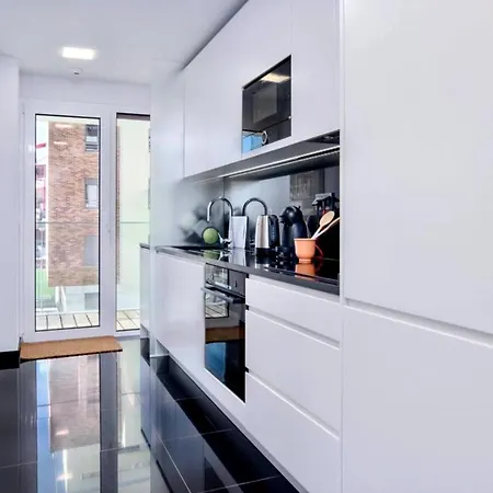 Apartamento Com 2 Quartos شقة *