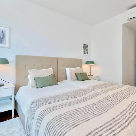 Apartamento Com 2 Quartos Apartamento *