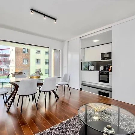 Apartamento Apartamento Com 2 Quartos *